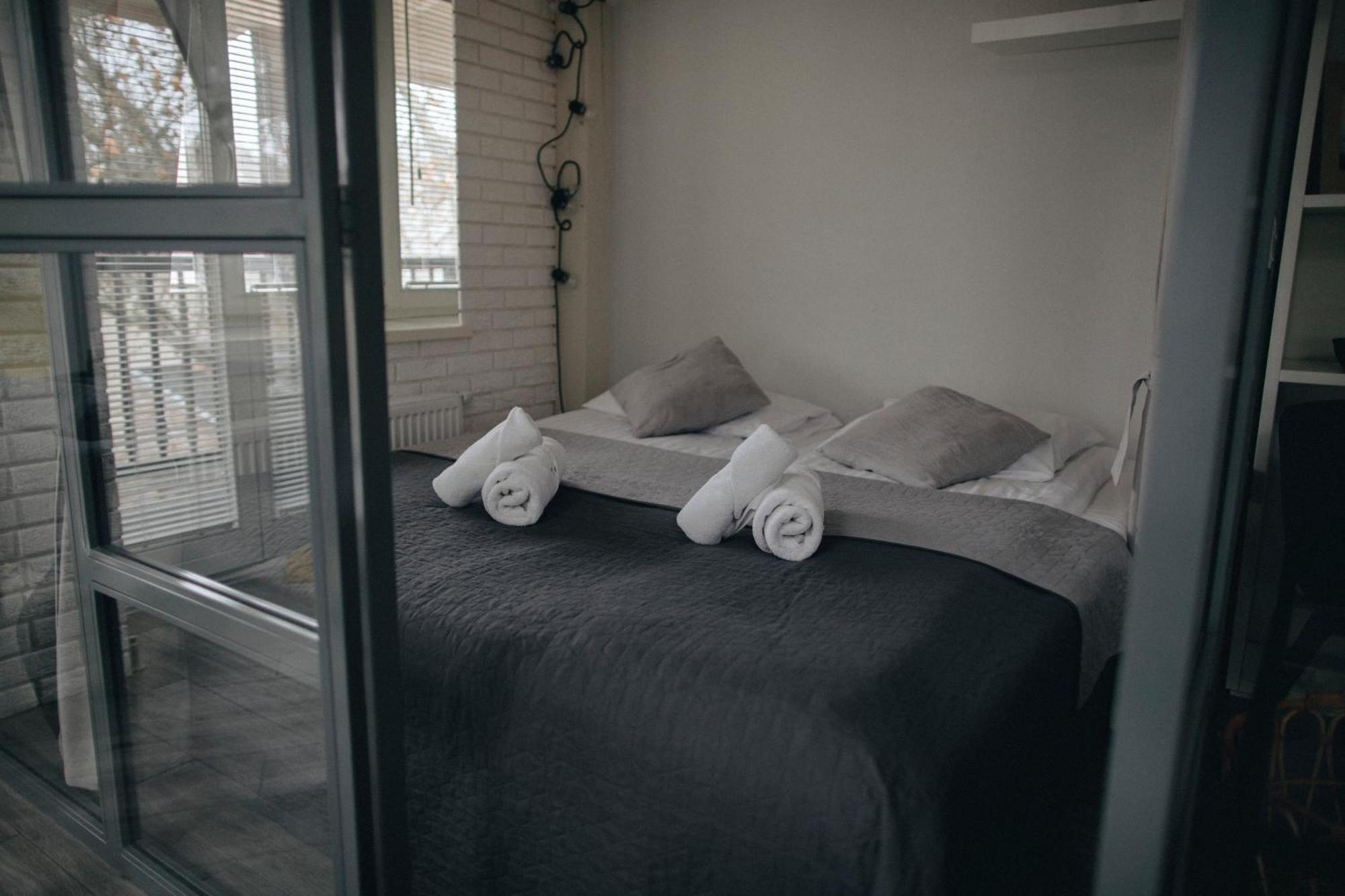 Balcony Bliss Main Square Loft Leilighet *